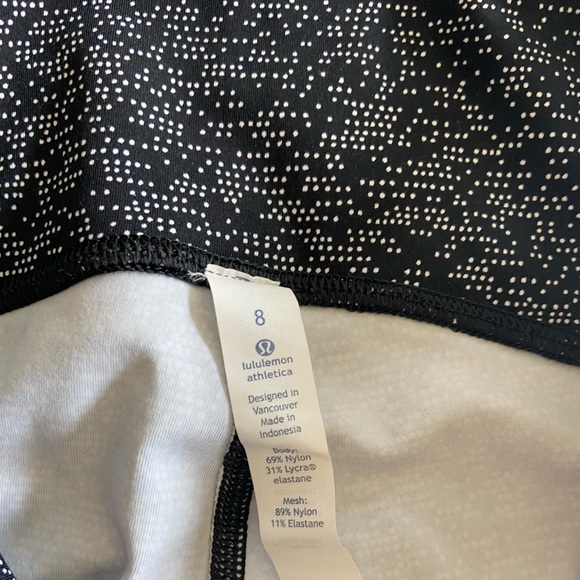 Lululemon cropped leggings. - Picture 2 of 3